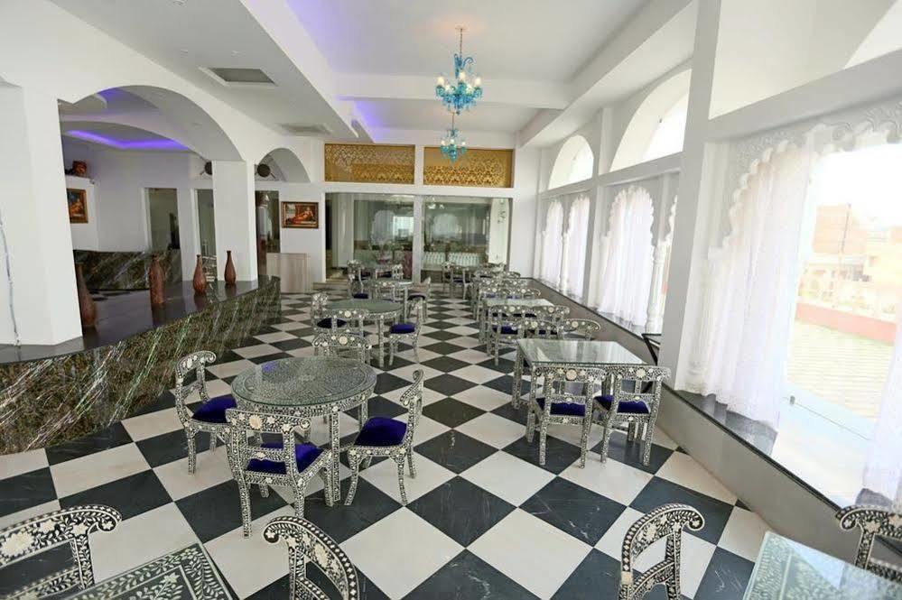 Mewargarh Udaipur By Red Lion S Hotel Exterior photo